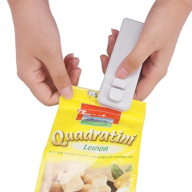 2-in-1 Mini USB Rechargeable Portable Heat Sealer